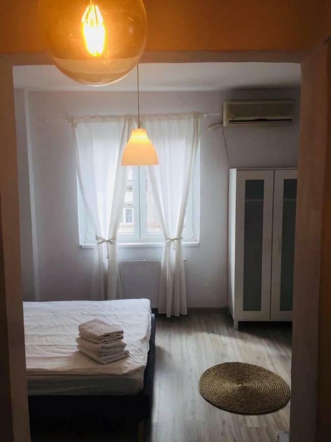 Apartment Old 2 Bucharest
